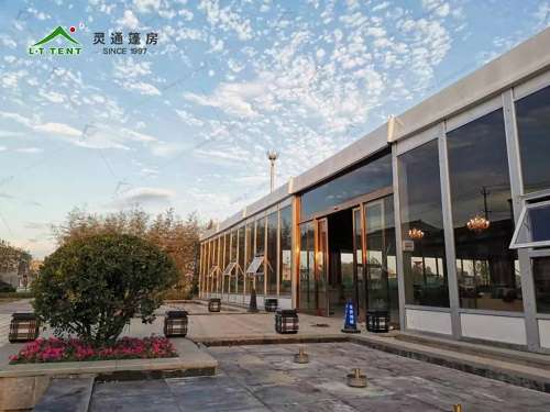 星空电竞app下载苹果版最新版为售楼处搭建绿色临时售楼中心